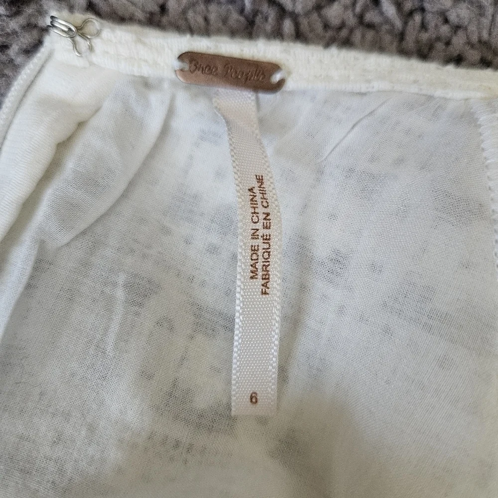 Free People Womens White Lace Overlay‎ Sz 6 Feminine Fairy